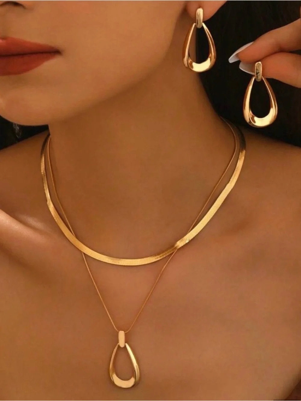 Gold Layered Teardrop Necklace and Earrings Set